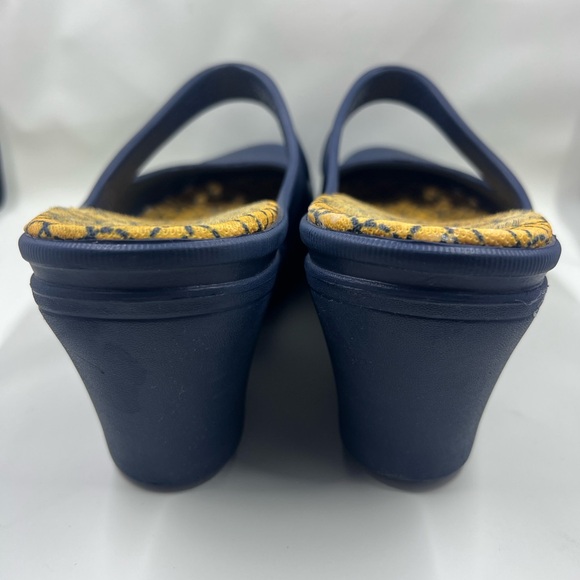 Summer heel genuine Crocs sandal, blue, size 9 (heels), elegance and comfort! - Picture 3 of 8